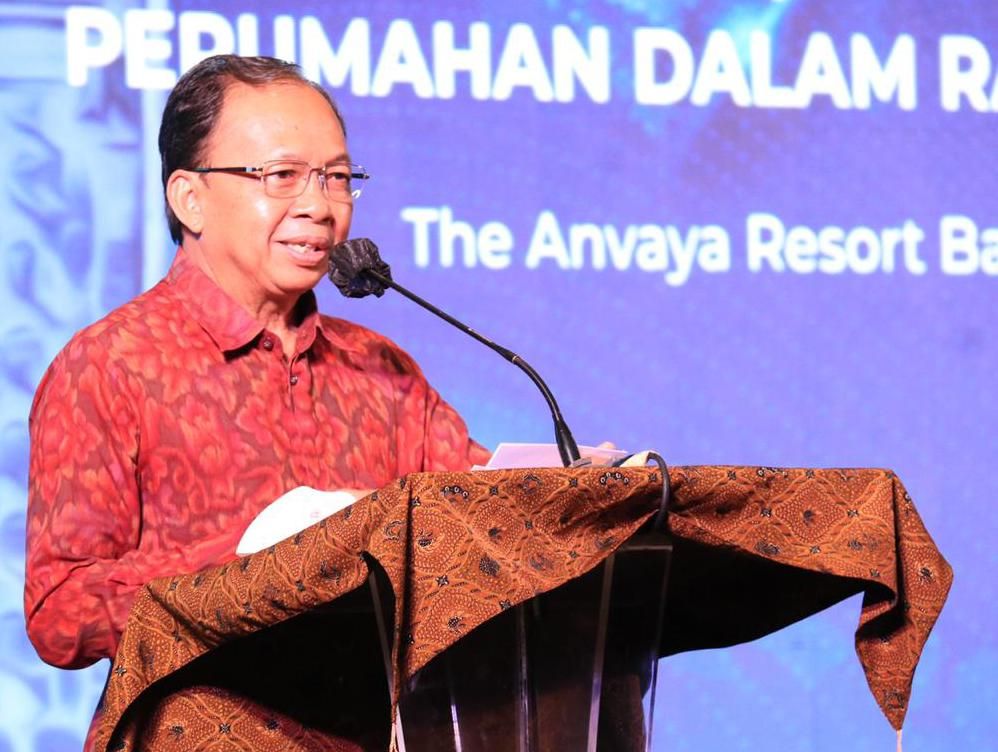 podiumnews.com-Gubernur Koster Dukung Keterlibatan BPD dalam PEN Sektor Perumahan